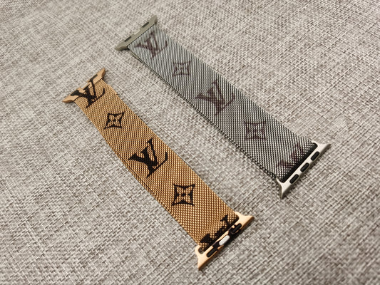 'L' MILANESE MONOGRAM APPLE WATCH BAND